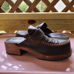 Vintage J. CREW Sz 10 Y2K Chunky Platform Leather Clogs Wood Sole and Heel ITALY